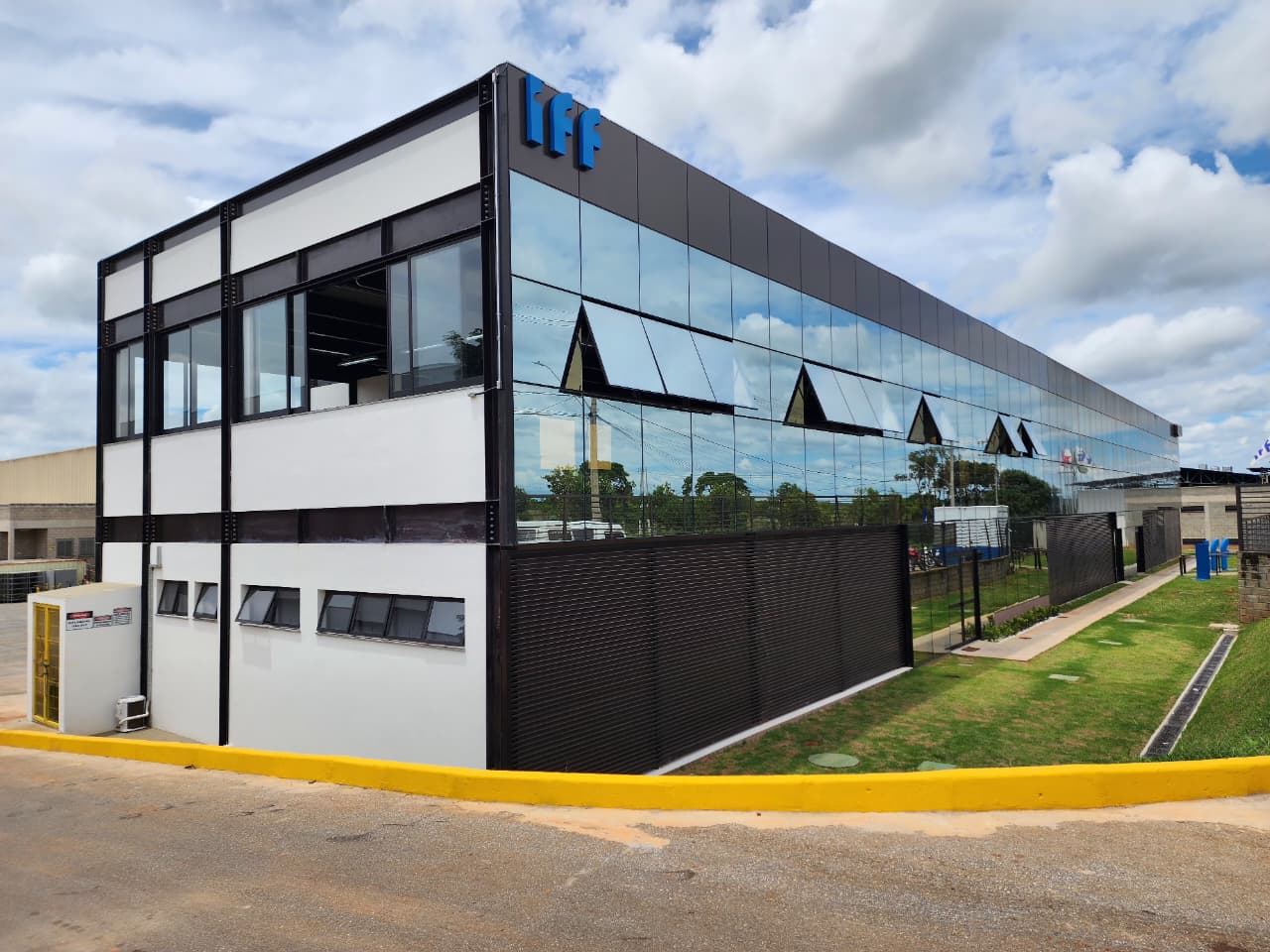 WhatsApp Image 2026-02-12 at 07.36.09(31)